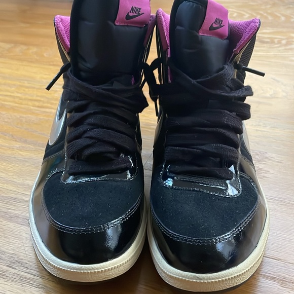 Size 11 - Nike Terminator Hi Black, Club Pink, Metallic Silver, White like new - Picture 8 of 12